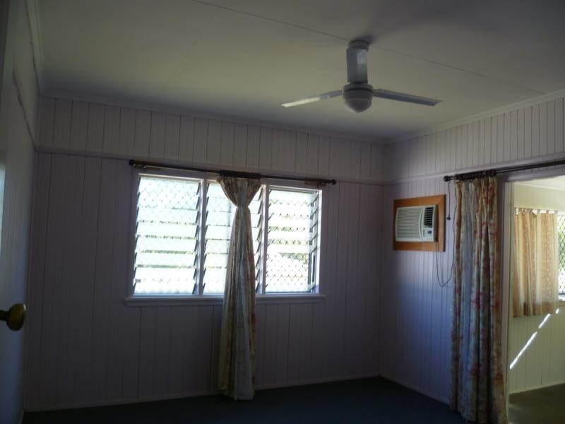 21 Welch Street, Park Avenue QLD 4701